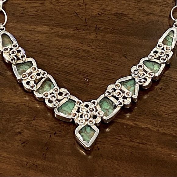 Mohave Lime Green Copper Infused Turquoise Peridot Sterling Silver 925 Necklace - Picture 9 of 16